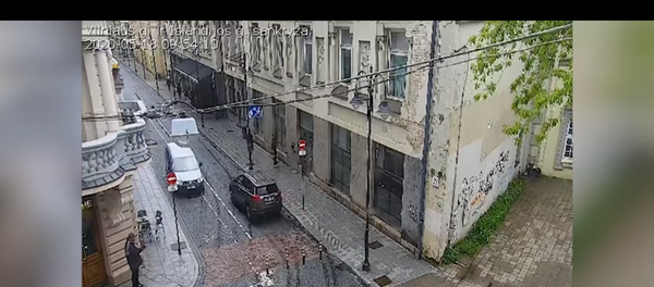 Полиция Литвы показала на видео, как водители нарушают ПДД в Вильнюсе Полиция Литвы показала на видео, как водители нарушают ПДД в Вильнюсе - Sputnik Lietuva