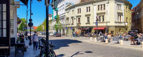 Площадь Йонаса Басанавичюса в Вильнюсе - Sputnik Литва