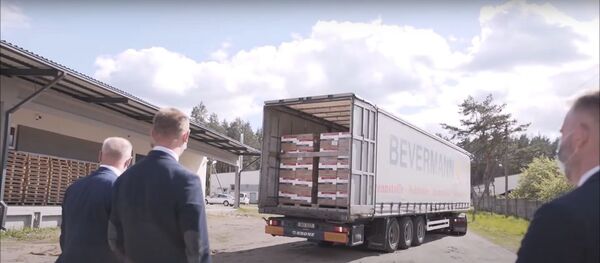 Orlen Lietuva передала Минздраву Литвы миллион средств защиты Orlen Lietuva передала Минздраву Литвы миллион средств защиты - Sputnik Lietuva