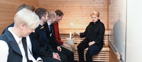 Даля Грибаускайте с визитов в финской бане Даля Грибаускайте с визитов в финской бане - Sputnik Литва