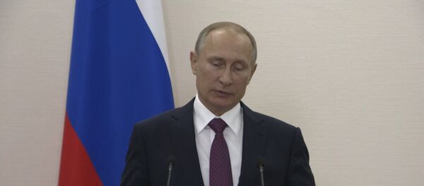 Путин рассказал об итогах переговоров нормандской четверки в Берлине - Sputnik Литва