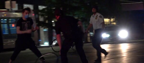 Niujorke per protestą policija areštavo dešimtis žmonių Niujorke per protestą policija areštavo dešimtis žmonių - Sputnik Lietuva