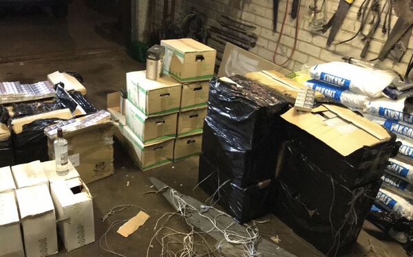 Полиция Литвы показала на видео обыски по делу о крупной контрабанде - Sputnik Литва