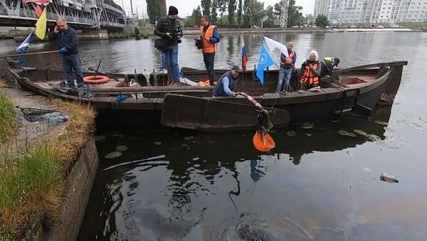 За чистое море: экоактивисты очистили от мусора водоемы Калининграда - Sputnik Литва
