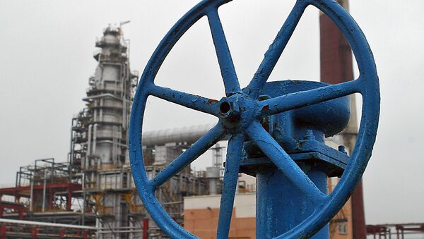 Нефтеперерабатывающий завод Нафтан в Новополоцке, архивное фото - Sputnik Lietuva