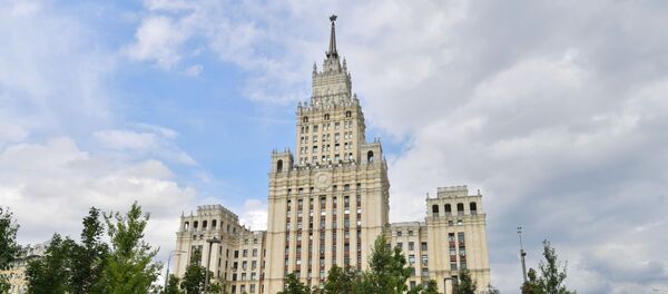 Высотное здание на площади Красных Ворот в Москве - Sputnik Литва