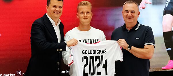 Литовский полузащитник Паулюс Голубицкас Литовский полузащитник Паулюс Голубицкас - Sputnik Литва