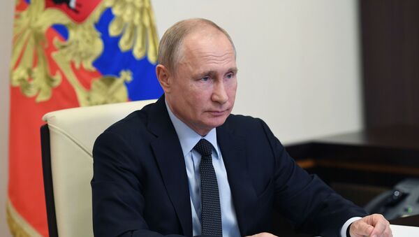 Президент РФ Владимир Путин во время встречи в режиме видеоконференции  - Sputnik Lietuva