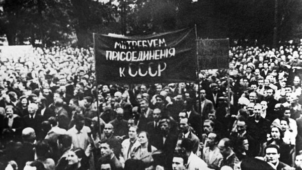 Демонстрация трудящихся г. Риги после выборов в Народный сейм, 1940 год - Sputnik Литва