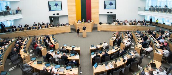 Выступление президента Литвы Гитанаса Науседы перед Сеймом - Sputnik Литва