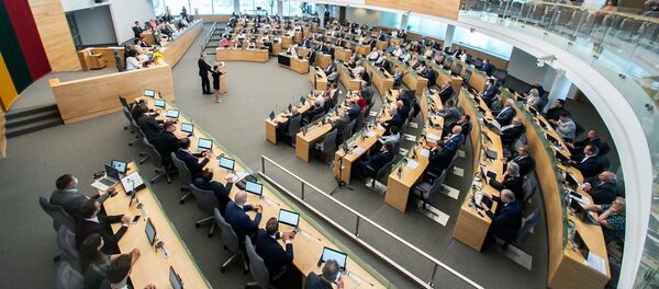 Выступление президента Литвы Гитанаса Науседы перед Сеймом - Sputnik Литва