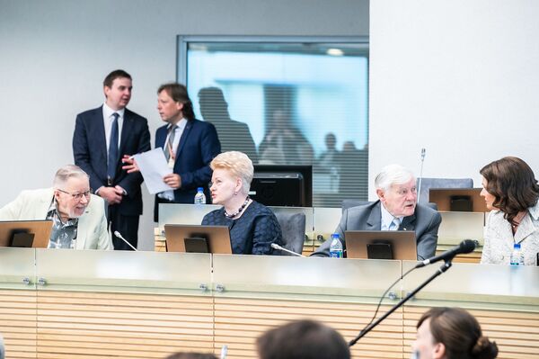 Забыл похвалить кабмин: как в Литве отнеслись к годовому отчету Науседы - Sputnik Литва