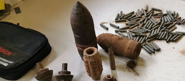 Снаряды и гильзы Снаряды и гильзы - Sputnik Lietuva