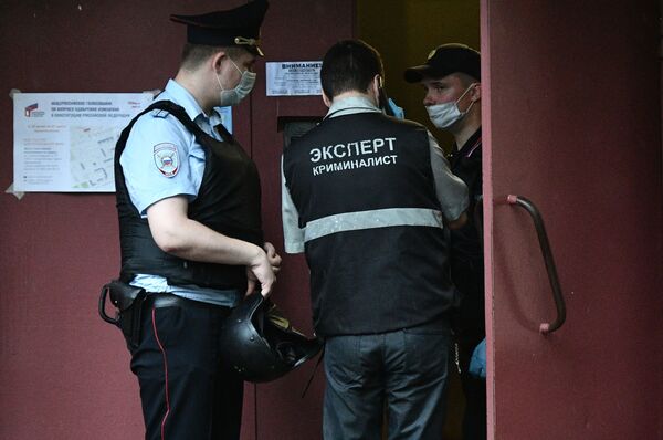 Maskvos daugiabučiame name žuvo keturi žmonės Maskvos daugiabučiame name žuvo keturi žmonės - Sputnik Lietuva