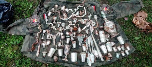 Sidabriniai daiktai, rasti Lenkijos Naujojo Sončo mieste, XIV amžiaus pilies griuvėsiuose - Sputnik Lietuva