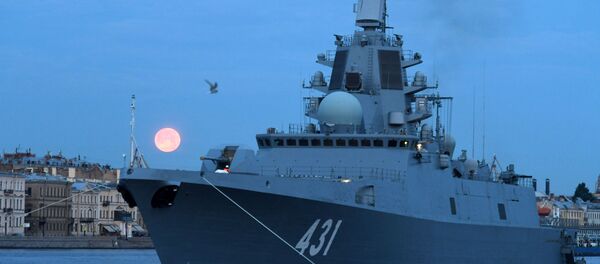 Выход боевых кораблей из Санкт-Петербурга в рамках подготовки к Дню ВМФ России Выход боевых кораблей из Санкт-Петербурга в рамках подготовки к Дню ВМФ России - Sputnik Lietuva