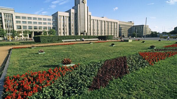 Здание парламента Республики Белоруссии в городе Минске - Sputnik Литва