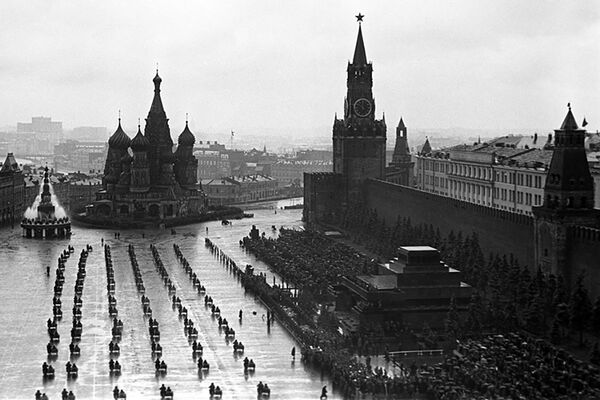 Парад Победы на Красной площади 24 июня 1945 года - Sputnik Lietuva