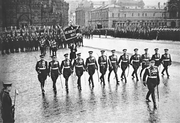Генерал армии В. Д. Соколовский на Параде Победы 1945 года Генерал армии В. Д. Соколовский на Параде Победы 1945 года - Sputnik Lietuva