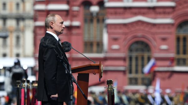 Президент РФ В. Путин принял участие в военном параде - Sputnik Lietuva