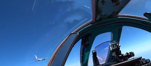 Полет российских самолетов над акваториями Норвежского, Баренцева морей и Тихого океана Полет российских самолетов над акваториями Норвежского, Баренцева морей и Тихого океана - Sputnik Lietuva