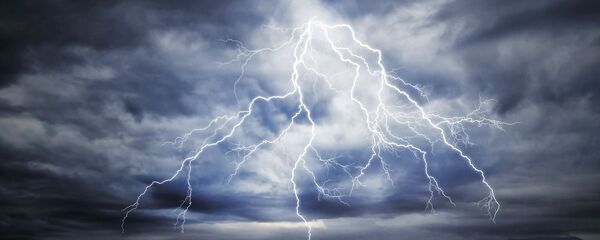 Молнии в небе, архивное фото - Sputnik Литва