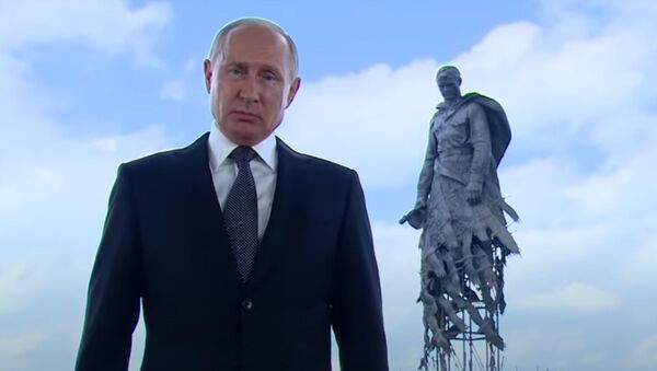 Обращение Владимира Путина к россиянам в преддверии основного дня голосования по Конституции - Sputnik Литва