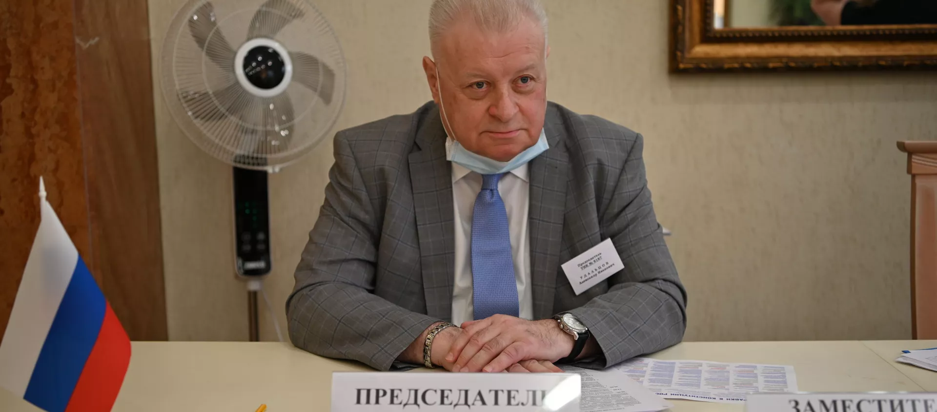 Посол РФ в Литве Александр Удальцов на голосовании по поправкам в Конституцию России, 1 июля 2020 года - Sputnik Lietuva, 1920, 01.04.2021