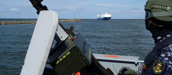 Литовская армия предоставила эскорт для американского корабля Литовская армия предоставила эскорт для американского корабля - Sputnik Литва