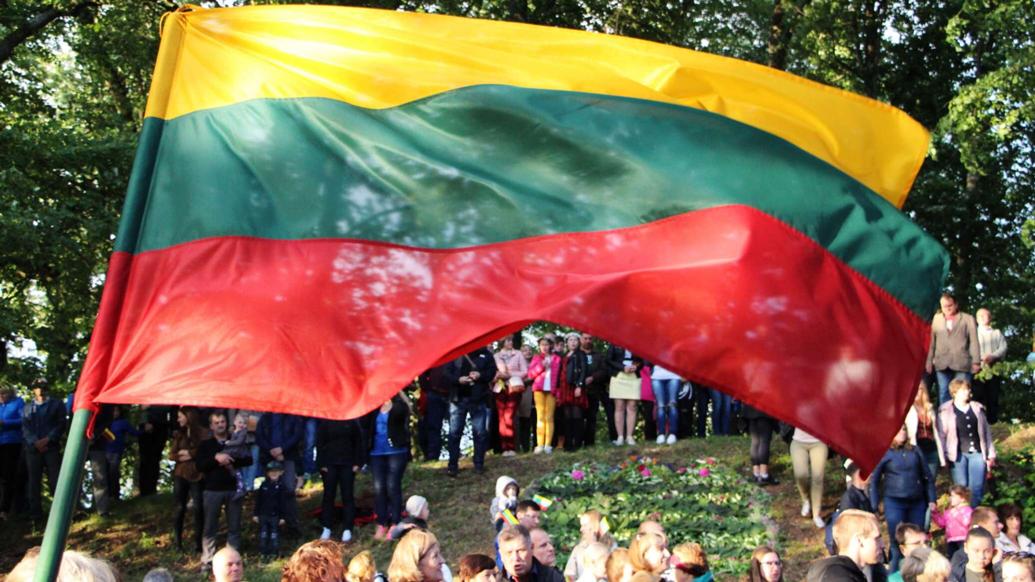 Какой праздник в литве. День Литвы. День государства Литва. Главный праздник в Литве. Праздник в Литве 6 июля.