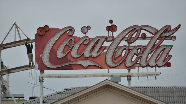 Coca-Cola вывеска - Sputnik Литва
