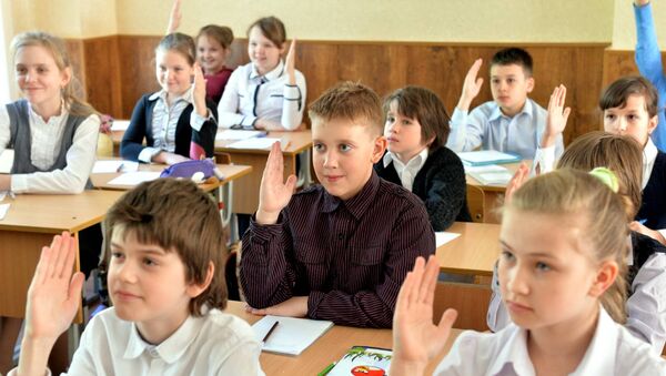 Дети на уроке - Sputnik Литва