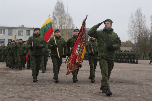 Присягу приняли последние в этом году призывники Присягу приняли последние в этом году призывники - Sputnik Литва