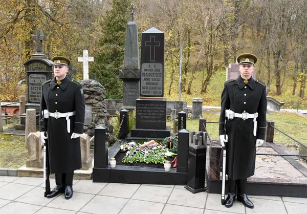 Солдаты почтили память погибших борцов за свободу Солдаты почтили память погибших борцов за свободу - Sputnik Lietuva