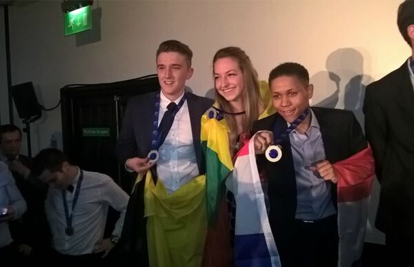 Роберта Русакевичюте с командой Роберта Русакевичюте с командой - Sputnik Литва