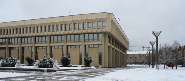 Площадь Свободы у Сейма Литвы в снегу - Sputnik Литва