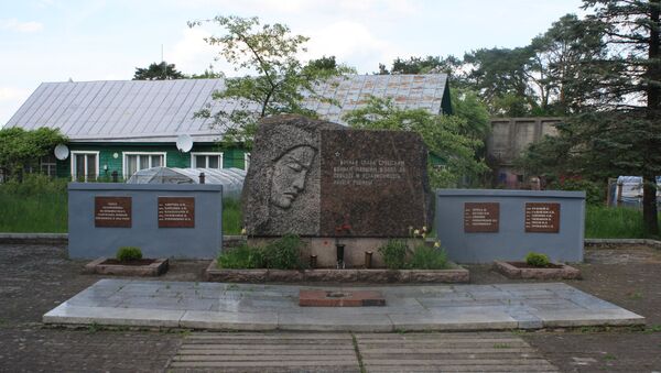 Захоронение 26 советских солдат в столичном микрорайоне Григишкес - Sputnik Lietuva