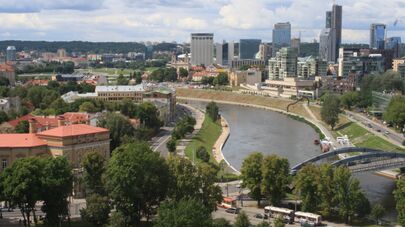 Вильнюс - вид с горы Гедиминаса, архивное фото