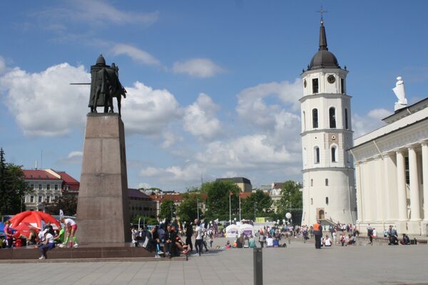 Кафедральная площадь Вильнюса Кафедральная площадь Вильнюса - Sputnik Литва