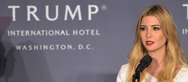 Дочь президента США Иванка Трамп Дочь президента США Иванка Трамп - Sputnik Литва