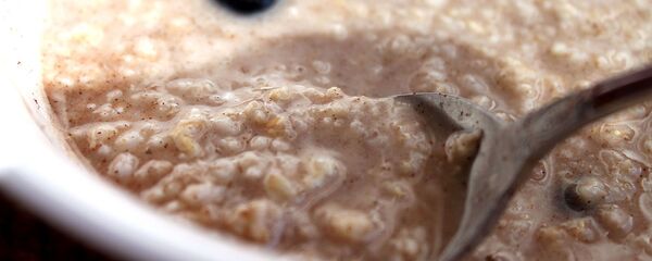 Овсяная каша, архивное фото - Sputnik Литва