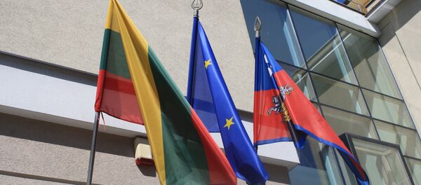 Флаги Литвы, Евросоюза и Вильнюса - Sputnik Литва