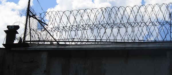 Колючая проволока Лукишской тюрьмы Колючая проволока Лукишской тюрьмы - Sputnik Литва