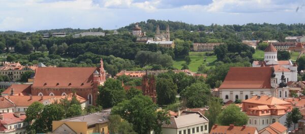 Старый Вильнюс - вид с горы Гедиминаса Старый Вильнюс - вид с горы Гедиминаса - Sputnik Lietuva