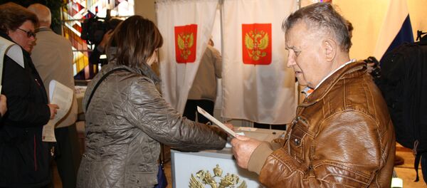 Избирательный участок в посольстве РФ в Литве, архивное фото - Sputnik Литва