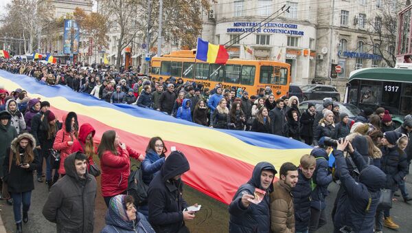 Акция протеста в связи с результатами выборов в Молдавии - Sputnik Литва