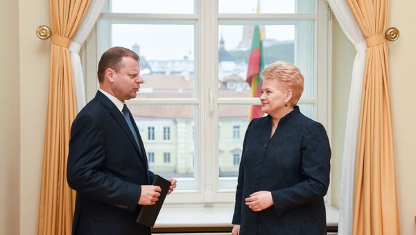 Премьер-министр Саулюс Скверняис и Даля Грибаускайте - Sputnik Литва