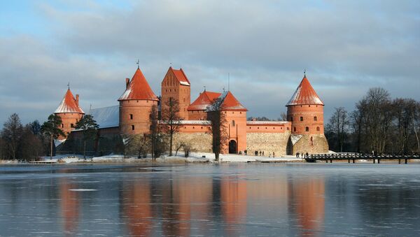 Тракайский замок зимой - Sputnik Lietuva