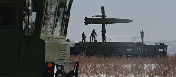 Тренировка ракетных и артиллерийских подразделений пятой армии ВВО в Приморском крае, архивное фото - Sputnik Литва