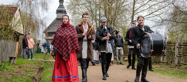 Великдень в деревне Озерцы. - Sputnik Литва